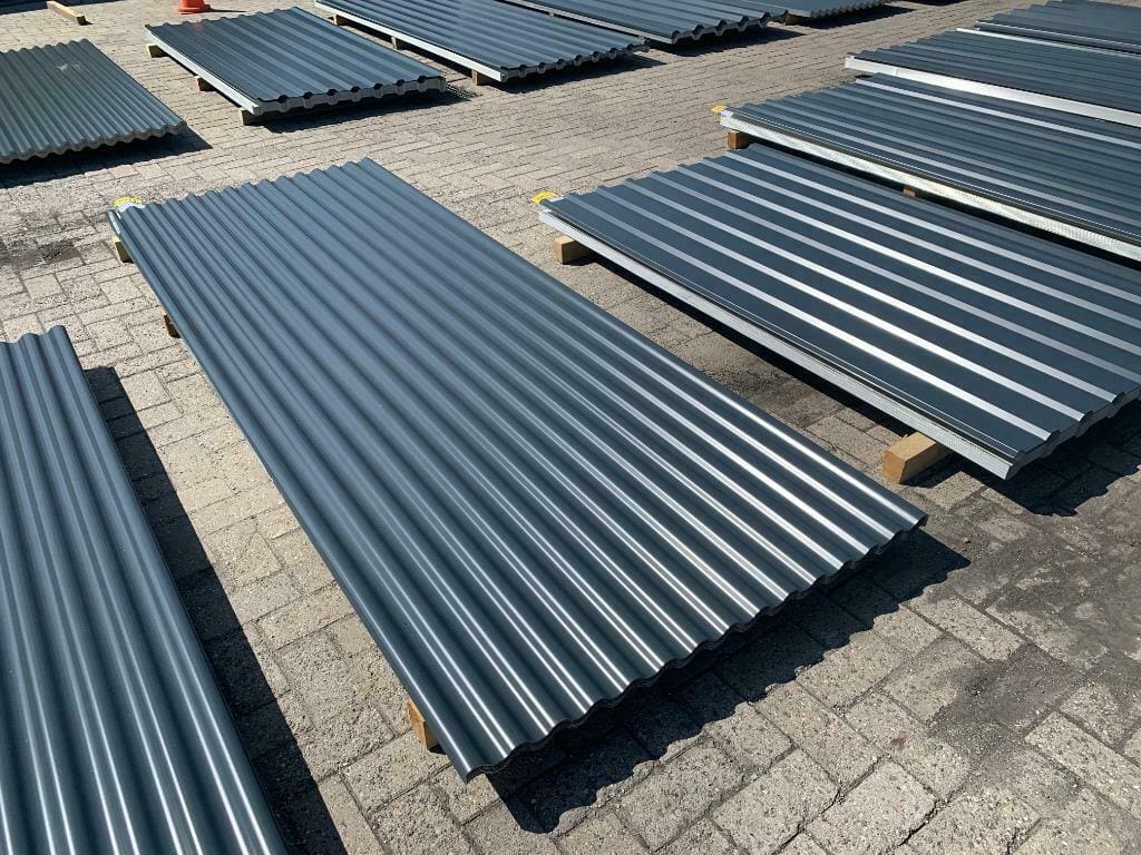 Pa Vorming ontwikkelen Voordelige metalen golfplaten | Partijvoordeel | dak- en wandplaten